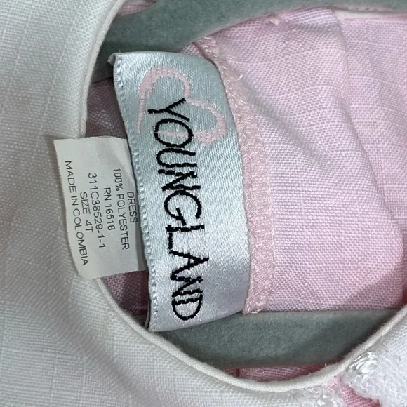 Vintage smocked Pink Dress w/ Embroidered floral Collar & lace trim no flaws 4T - Picture 3 of 6